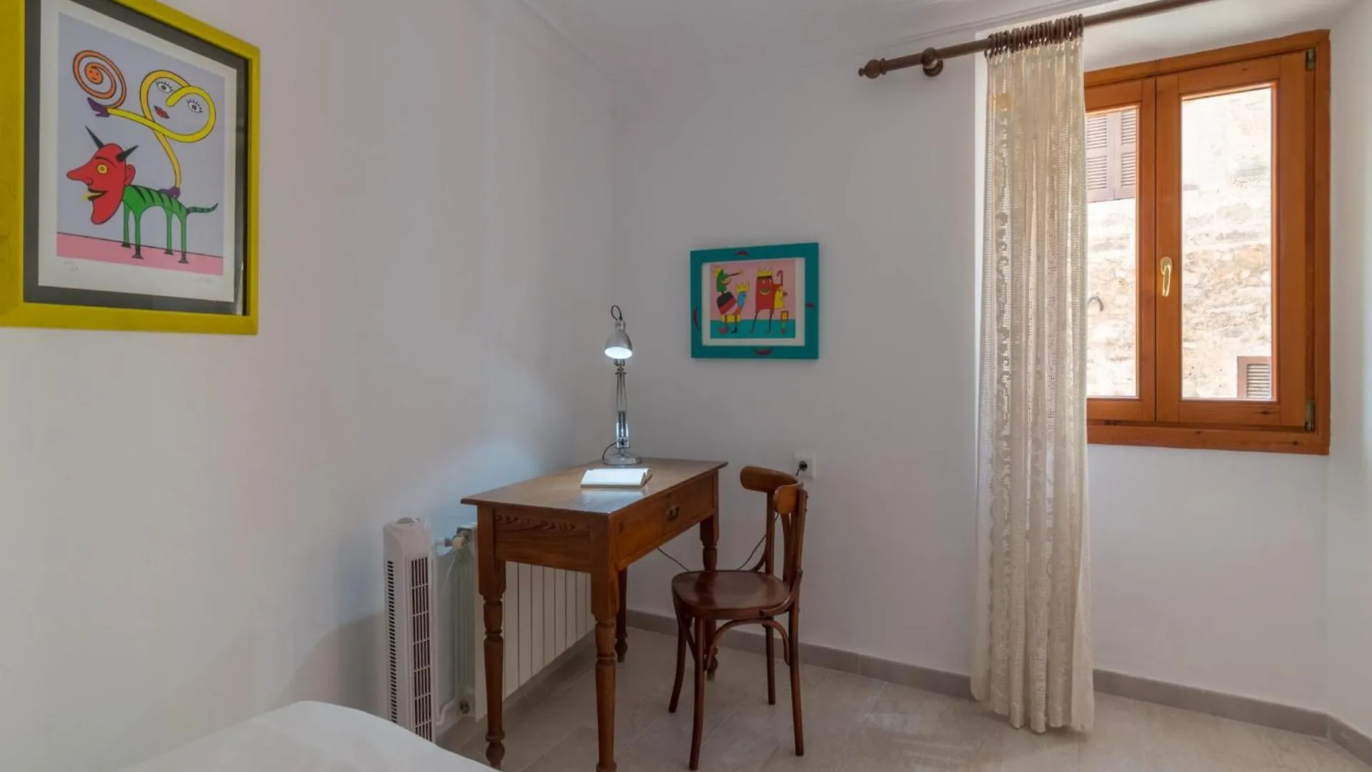 Charming Holiday Home In Capdepera  카프데페라