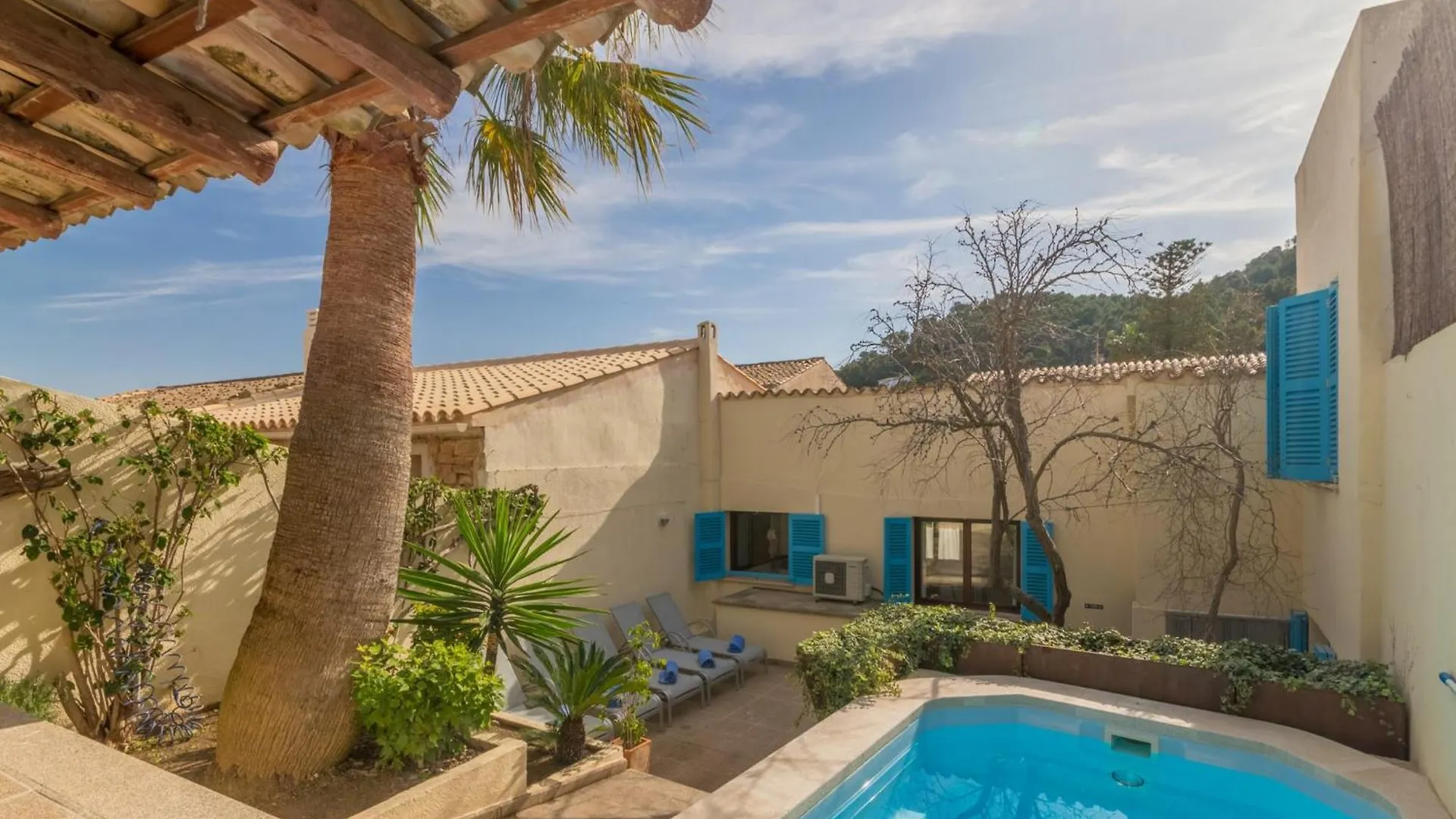 Charming Holiday Home In Capdepera  카프데페라